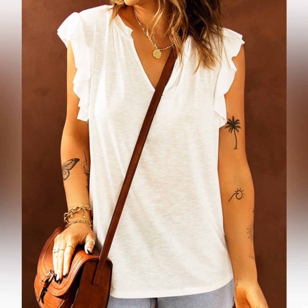 White tee